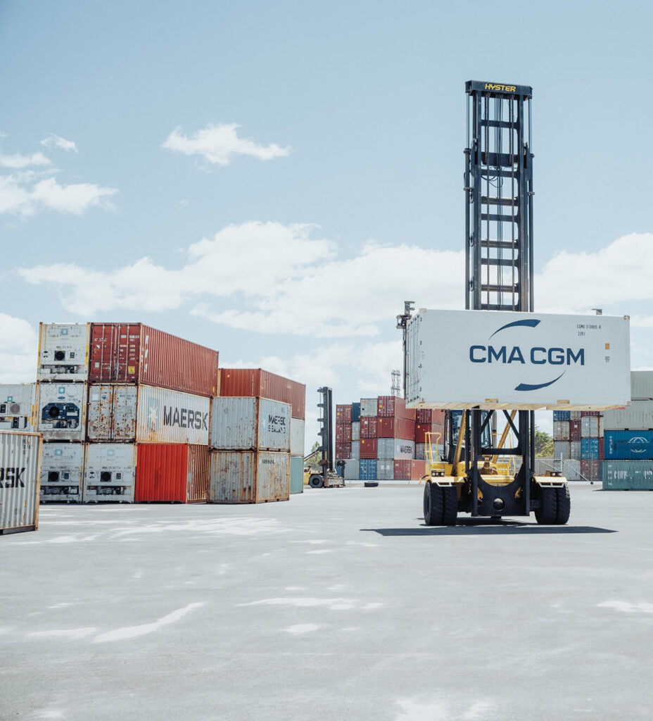 ContainerCo-Ruakura-Depot-Waikato-Container-Lift